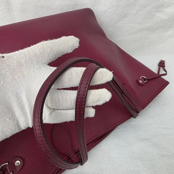 Auth Louis Vuitton Epi Bordeaux Neverfull MM Tote And Wallet Bundle - Picture 11 of 15